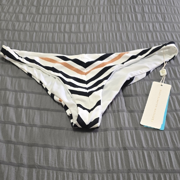 Beach Bunny Other - Beac Bunny Striped Black and White Bikini Bottom Sz 14 Nwt